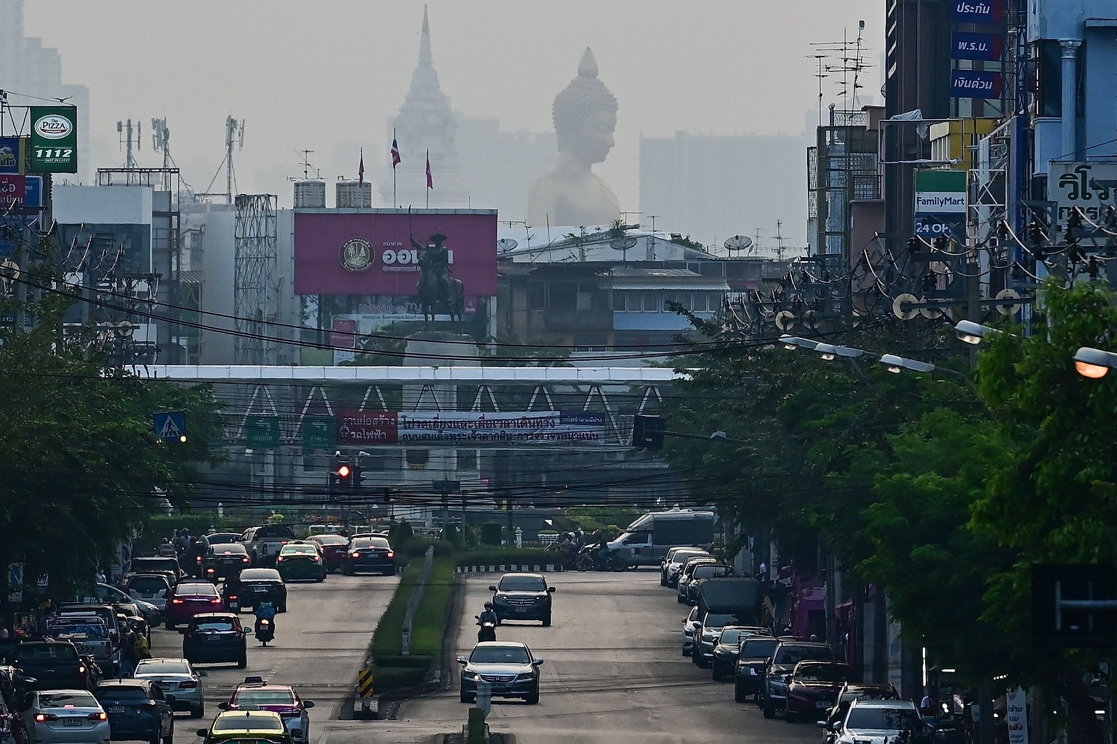 Miles de enfermos en Tailandia por contaminación del aire