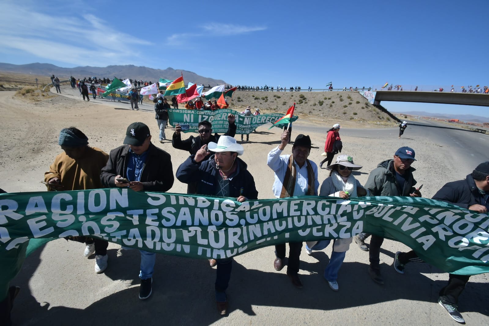 Facci N Gremiales Marcha De Patacamaya A La Paz Por Di Logo Con Arce