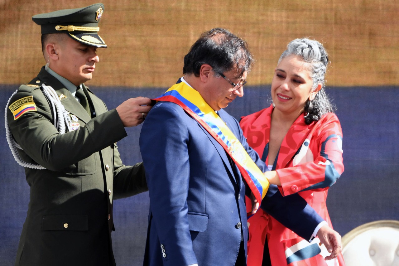 Uruguay y Colombia sobreviven sus primeras pruebas en Asia