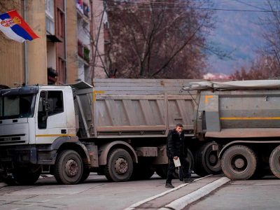 La UE Anuncia Que Serbia Y Kosovo Aceptan La Propuesta Para Normalizar ...