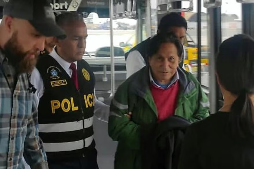 Alejandro Toledo Entra A Prisión Por El Caso Odebrecht