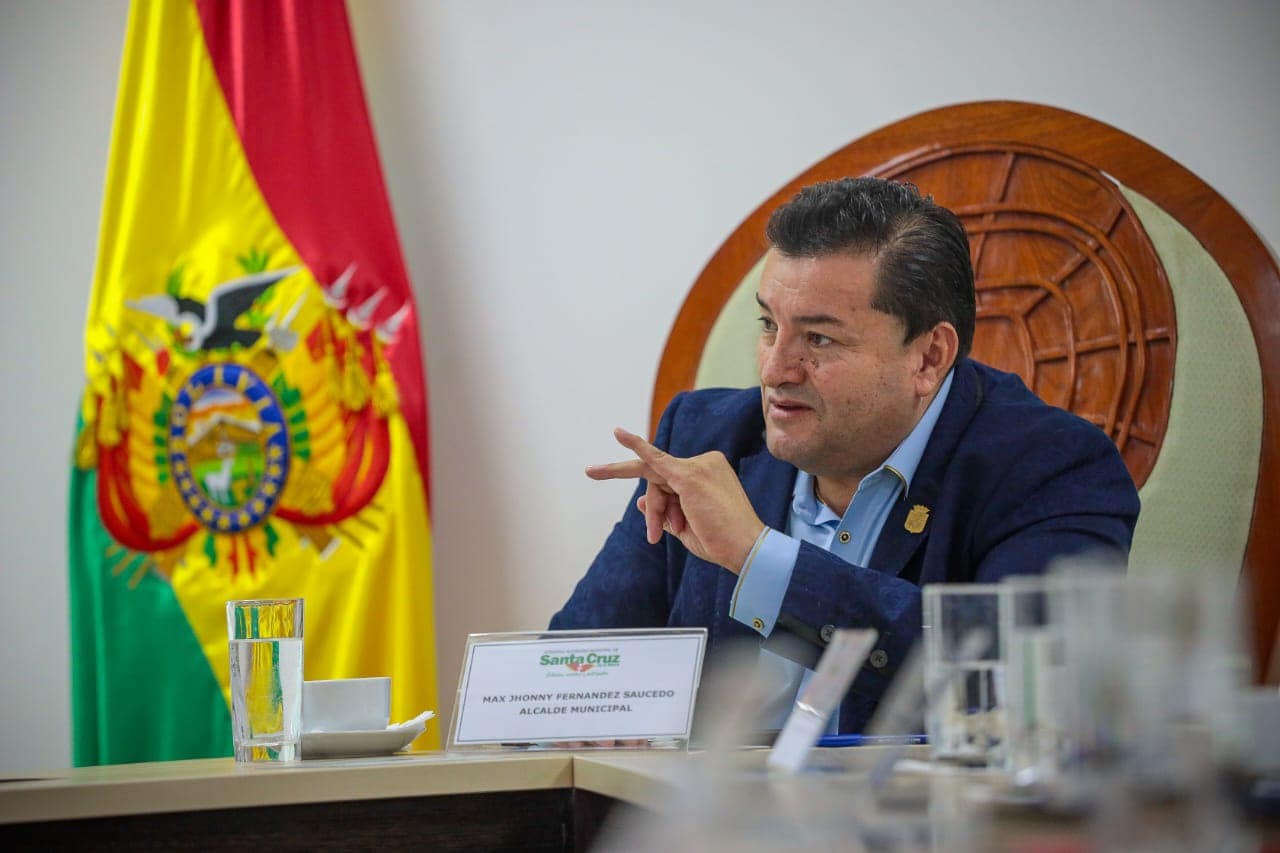 El alcalde de Santa Cruz pide apostar por los empresarios y la