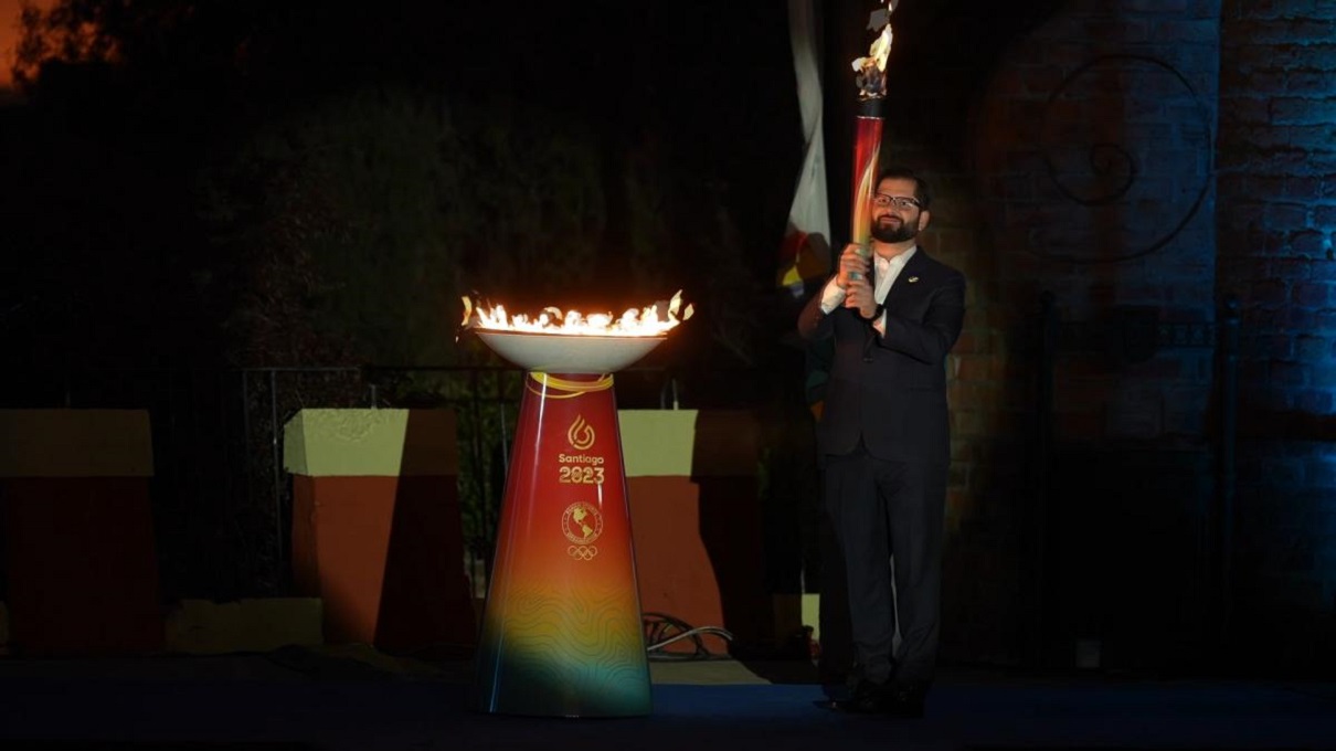 Panam Sports CON CEREMONIAL MAPUCHE SANTIAGO 2023 PRESENTA LAS ANTORCHAS DE LOS  JUEGOS - Panam Sports