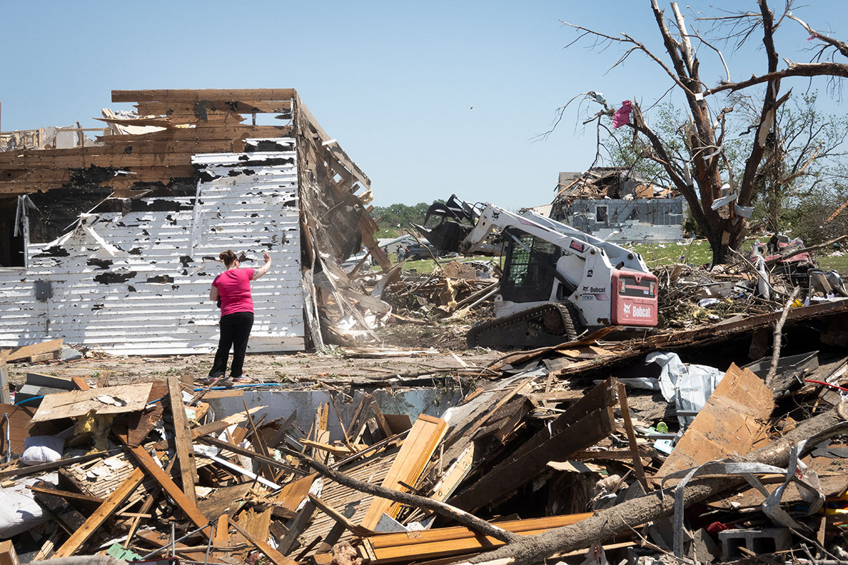 Sube a 19 saldo de muertos por tornados en EEUU - La Razón